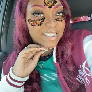 Meet your Posher, Keonia